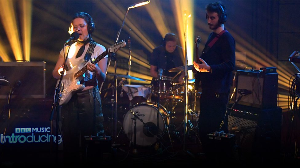 WATCH // Nilüfer Yanya in session for BBC Music Introducing