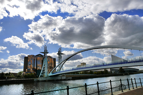 Buildings: clouds alt text