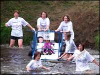 Knaresborough Bed Race 2004
