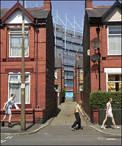 Horton Road, July 2003: photo by Len Grant