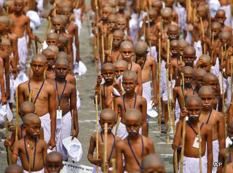 Indian children dressed like Mahatma Gandhi