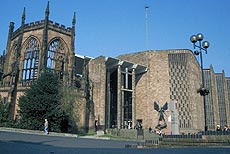 The Cathedral old and new, standing shoulder to shoulder