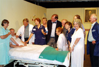 Cast Yr Aflwydd