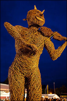 Wicker violinist at Cambridge Folk Festival