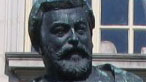 Statue of Judge Gwilym Williams by Goscombe John