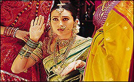 Karisma Kapoor in Shakti - The Power 