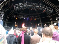 Chumbawamba entertaining the crowd