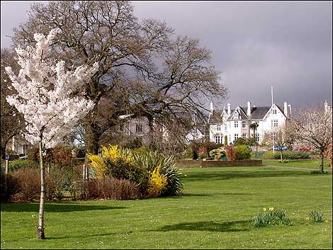 Courtney Gardens, Newton Abbot