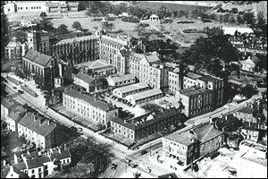 Aerial view of Sheffield University (Firth Court) and Western Park, © University of Sheffield