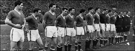 The team line-up for the game (05/02/58)