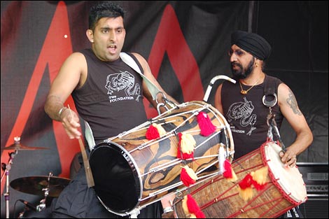 The Dhol Foundation at Sama festival finale 2008