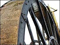Mine wheel