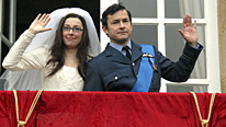 Sue Perkins and Giles Coren plan their own royal wedding