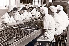 Decorating chocolates