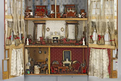Mrs Bryant's Pleasure Dolls House 1860-65 courtesy of V&A Museum of Childhood