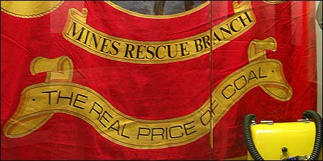 national union of mineworkers banner