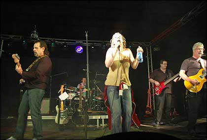 Life perform at The Big Gig 2005