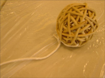 Wicker ball with string 
