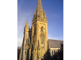 Eglwys Gadeiriol Llandaf, gan Dylan o Gaerdydd