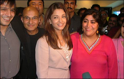 Vivek Oberoi, Aishwarya Rai and director Gurinder Chadha. 