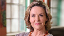 Karen's (Amanda Burton) marriage is in turmoil