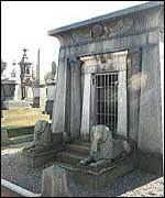 Undercliffe cemetery
