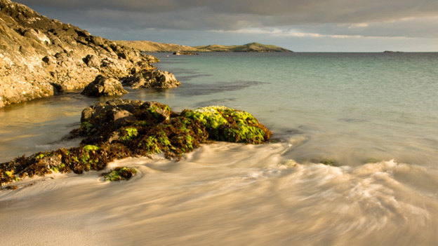 Sunny beach at Tronda in Shetland