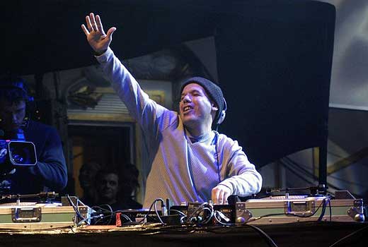 DJ Dolores
