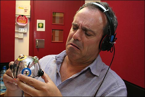 Mike Parr puzzles with the new Rubik's 360