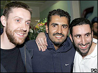 Maajid Nawaz (centre)