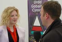 Cael ei holi ar gyfer BBC Radio Cymru