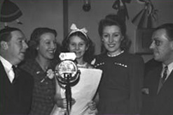 Vera Lynn, second from the right, 'Shipmates Ashore' broadcast 1943