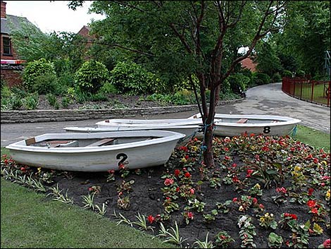 Queens Park, Chesterfield | Photo: Roger Temple 