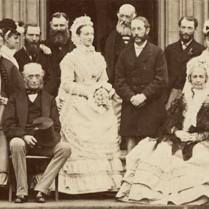 Descendants of the Home family