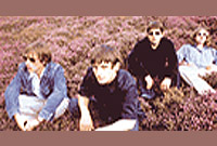 Big Leaves oedd yn cloi'r gig ym Maes B nos Sadwrn