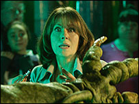 Sarah Jane confronts the Slitheen