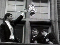 Swindon Town players with FA League Cup
