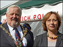 Mayor Cllr David Hale and Polish Ambassador Barbara Tuge-Erecinska 