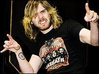 Metal fan