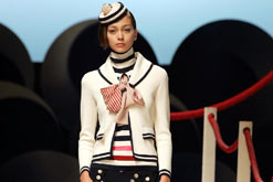 Kenzo nautical-inspired outfit, 2006 © Archives KENZO
